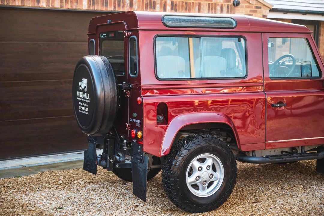 2001 Land Rover Defender 90 - Image 18 of 31