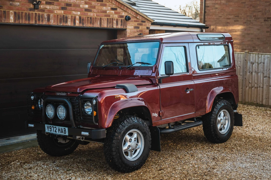 2001 Land Rover Defender 90 - Image 15 of 31