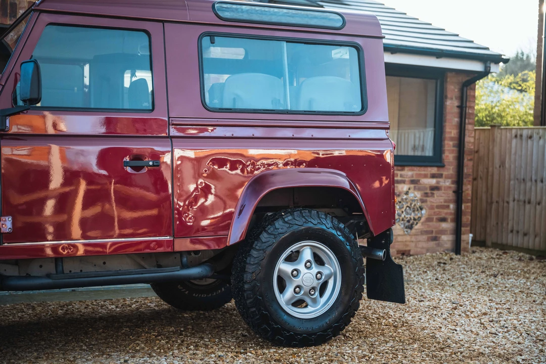 2001 Land Rover Defender 90 - Image 19 of 31