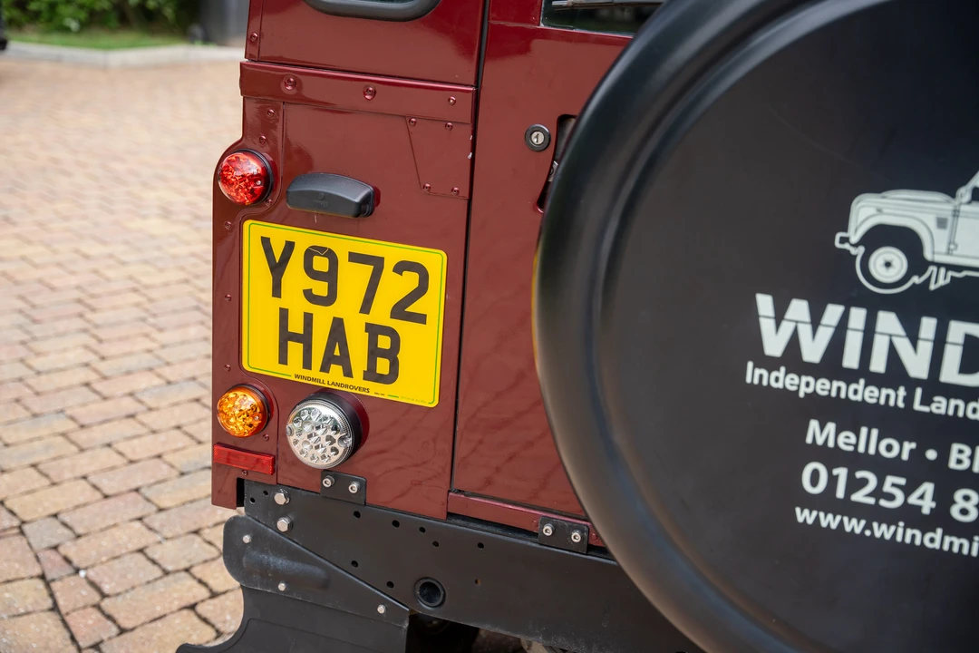 2001 Land Rover Defender 90 - Image 13 of 31