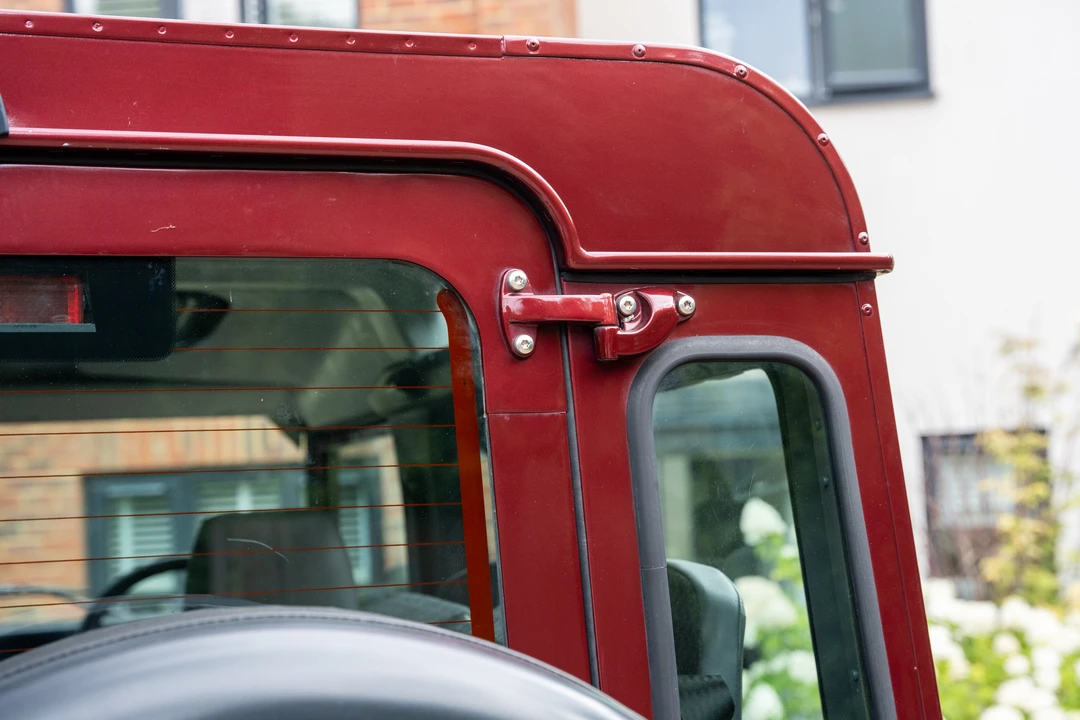 2001 Land Rover Defender 90 - Image 16 of 31