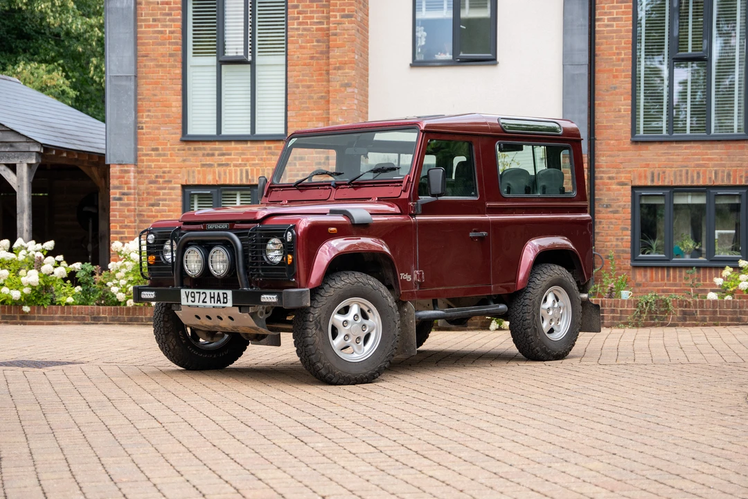 2001 Land Rover Defender 90 - Image 9 of 31