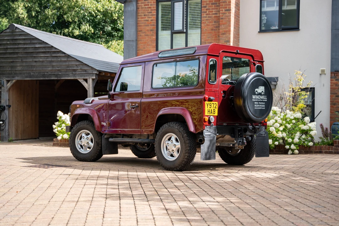 2001 Land Rover Defender 90 - Image 7 of 31