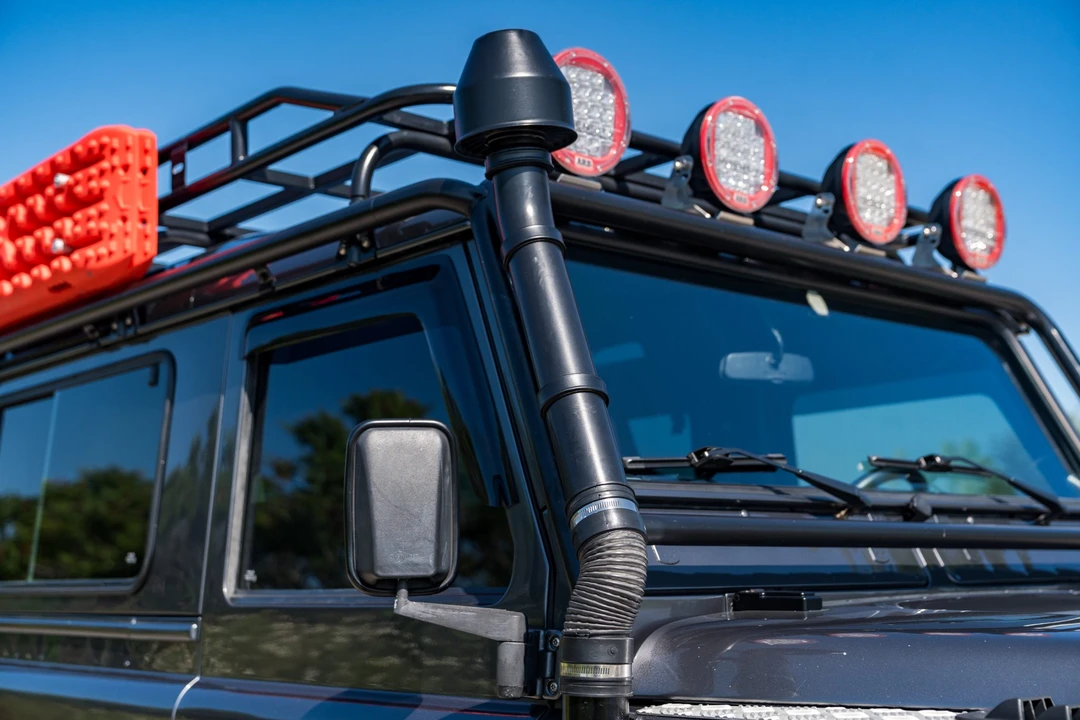 2001 Land Rover Defender 90 - Image 17 of 31