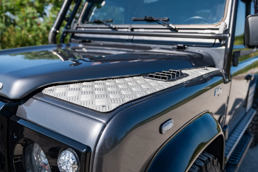 2001 Land Rover Defender 90 - Image 25 of 31