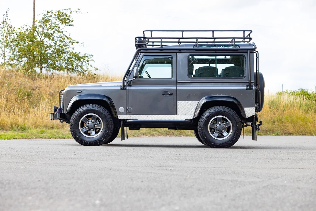 2001 Land Rover Defender 90 - Image 4 of 31