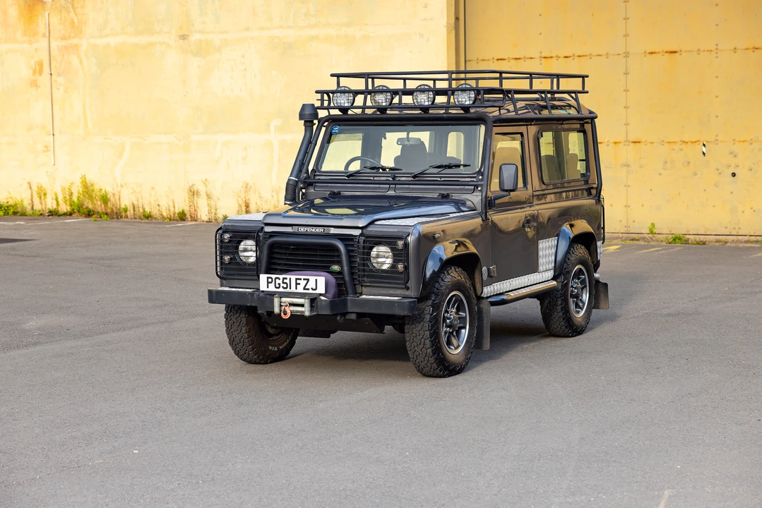2001 Land Rover Defender 90 - Image 3 of 31