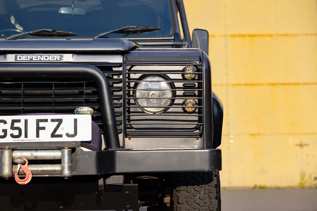 2001 Land Rover Defender 90 - Image 11 of 31