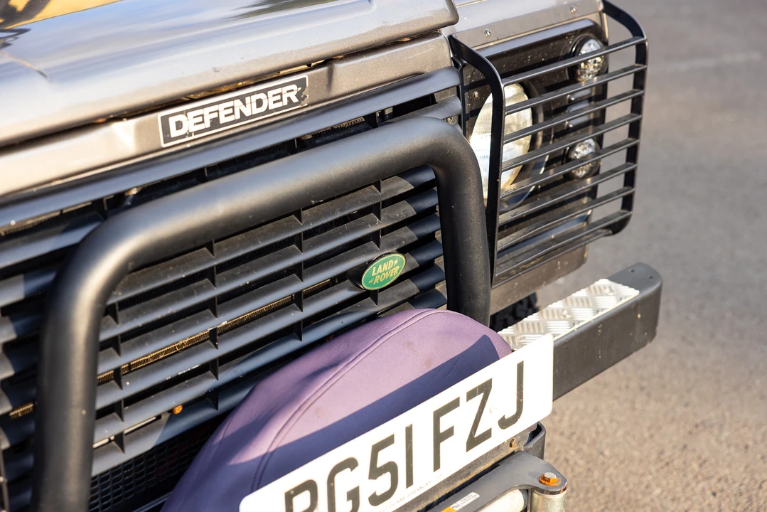 2001 Land Rover Defender 90 - Image 14 of 31