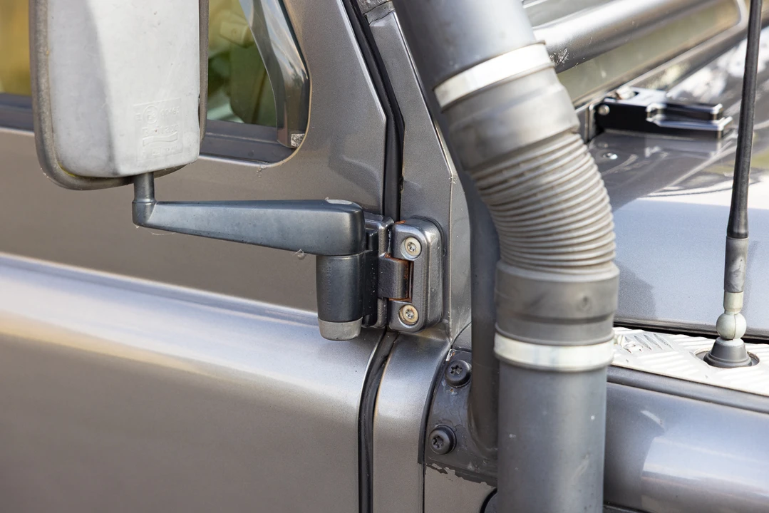 2001 Land Rover Defender 90 - Image 22 of 31
