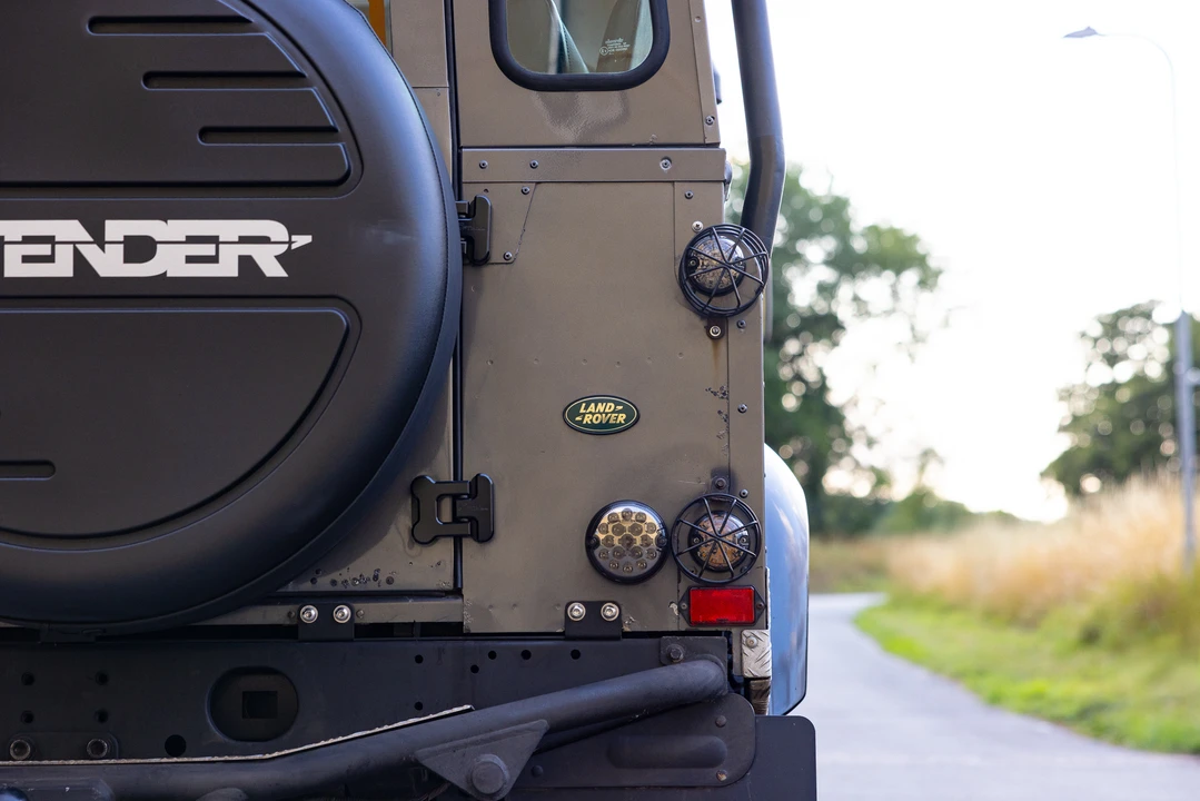 2001 Land Rover Defender 90 - Image 24 of 31