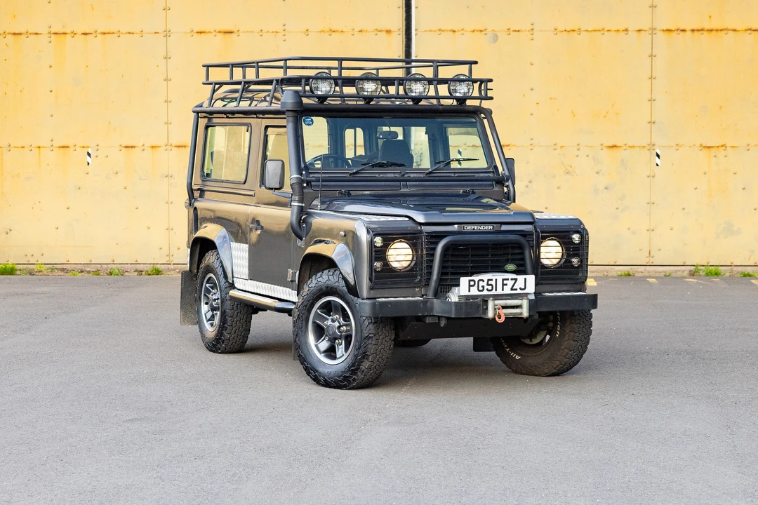 2001 Land Rover Defender 90 - Image 9 of 31