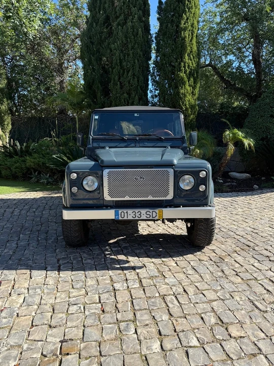 2001 Land Rover Defender 90 - Image 3 of 30