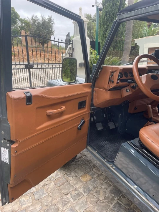 2001 Land Rover Defender 90 - Image 17 of 30