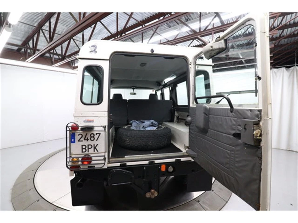 2001 Land Rover Defender - Image 30 of 31