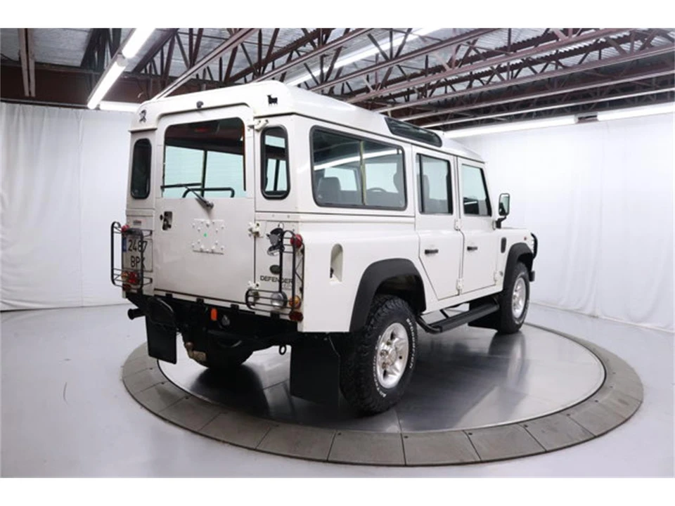 2001 Land Rover Defender - Image 7 of 31