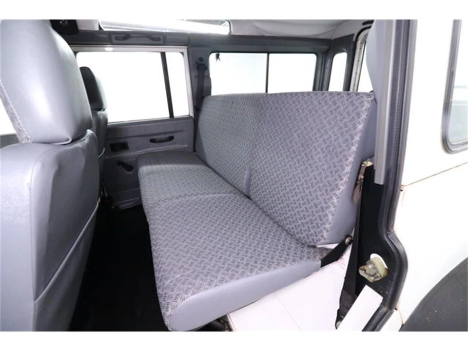 2001 Land Rover Defender - Image 20 of 31