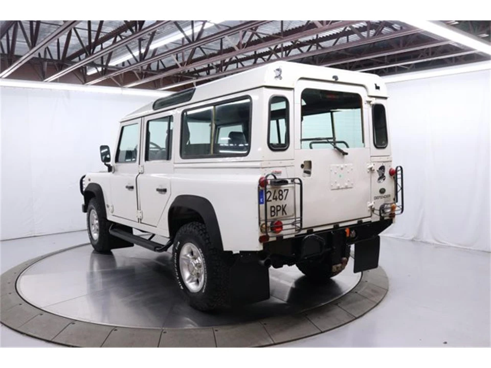 2001 Land Rover Defender - Image 5 of 31