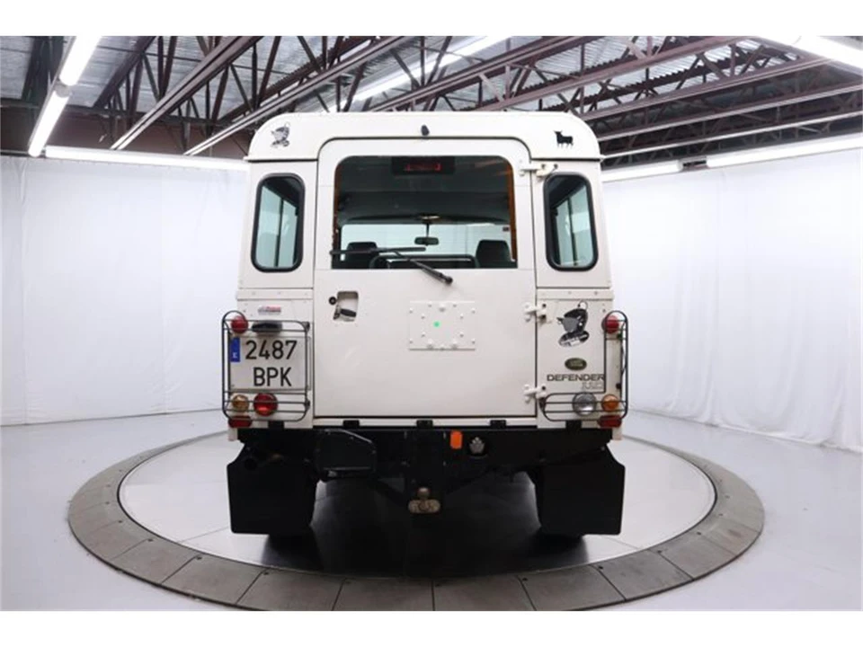 2001 Land Rover Defender - Image 6 of 31