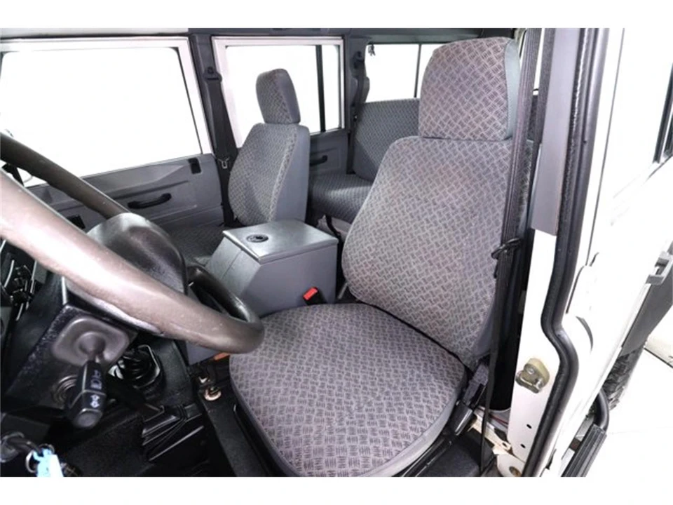 2001 Land Rover Defender - Image 18 of 31