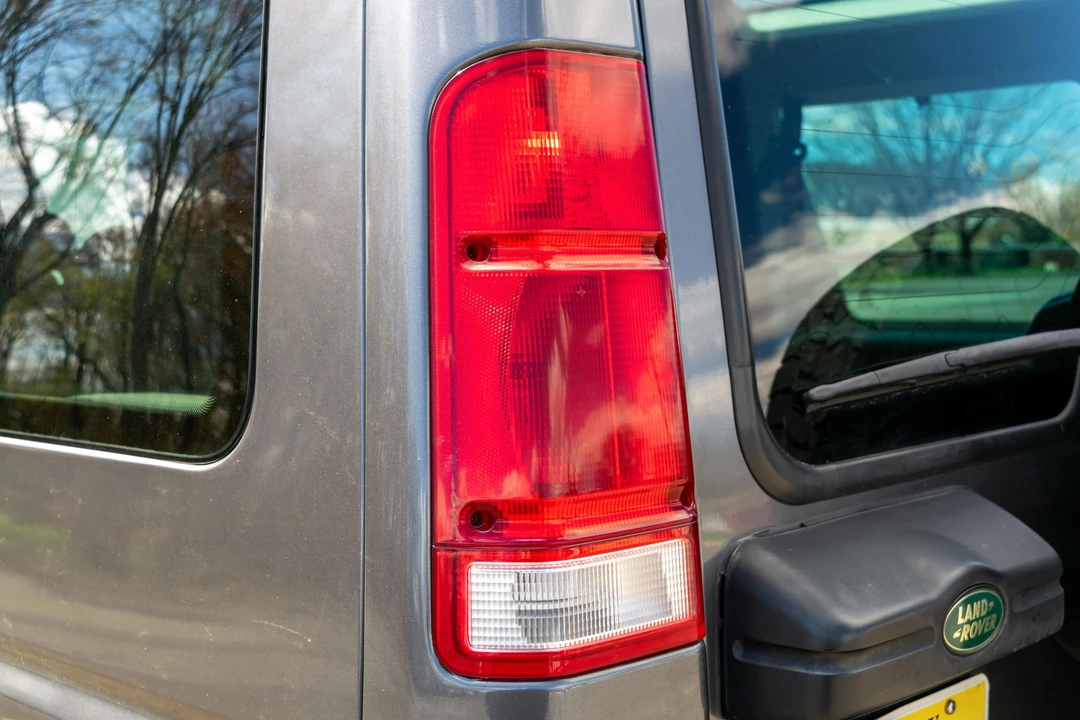 2001 Land Rover Discovery 2nd Gen - Image 13 of 31