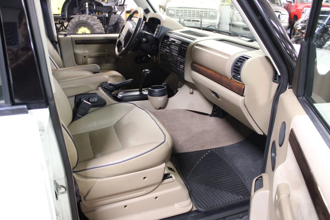 2001 Land Rover Discovery 2nd Gen - Image 16 of 21