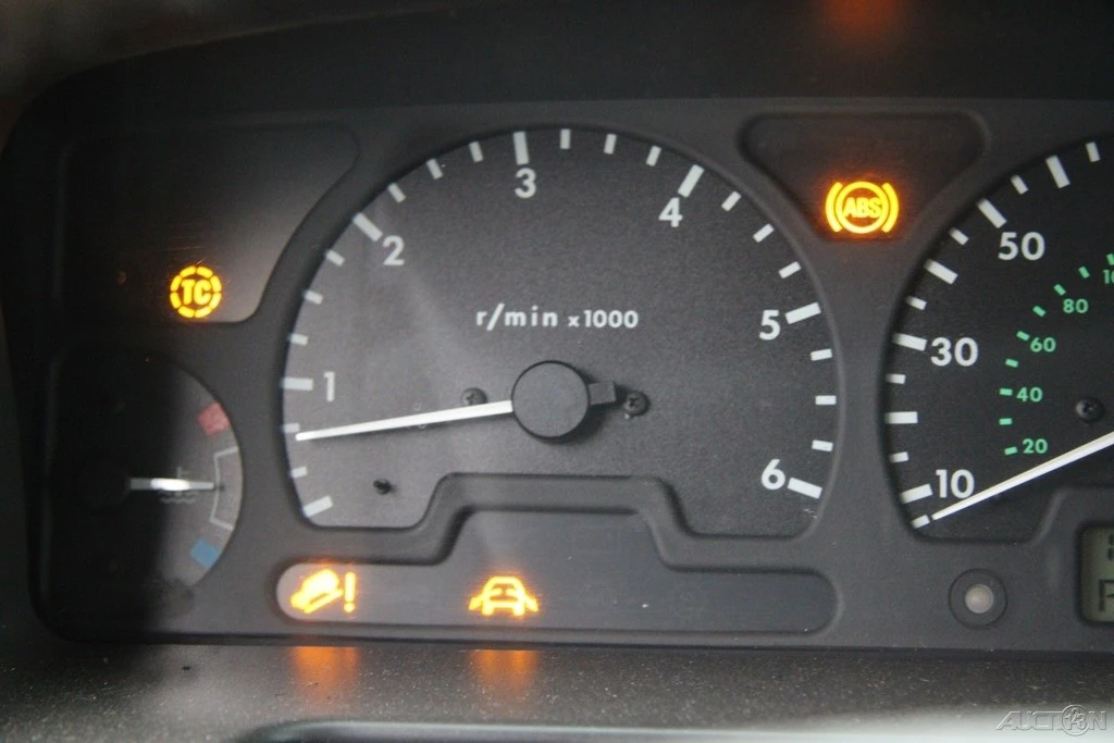 2001 Land Rover Discovery 2nd Gen - Image 16 of 21