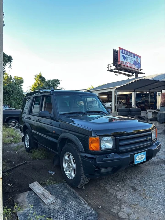 2001 Land Rover Discovery 2nd Gen - Image 2 of 20