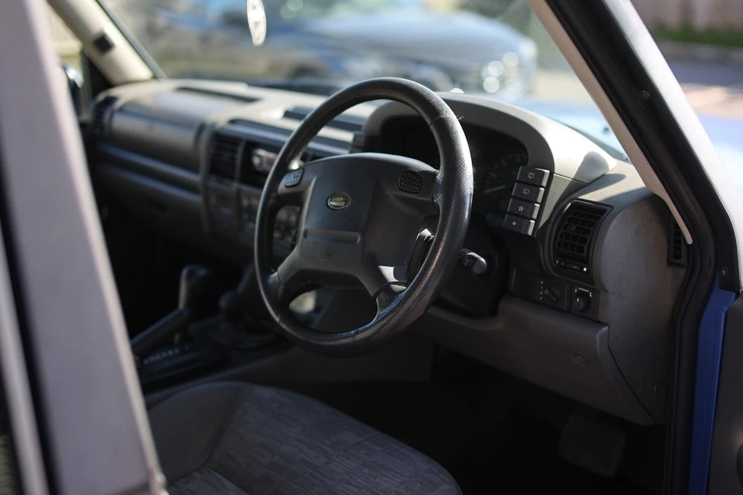 2001 Land Rover Discovery 2nd Gen - Image 6 of 30