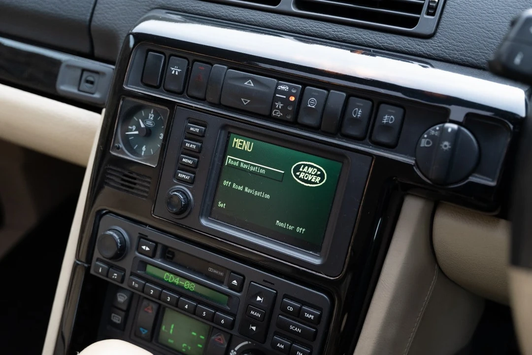 2001 Land Rover Range Rover P38A - Image 24 of 30