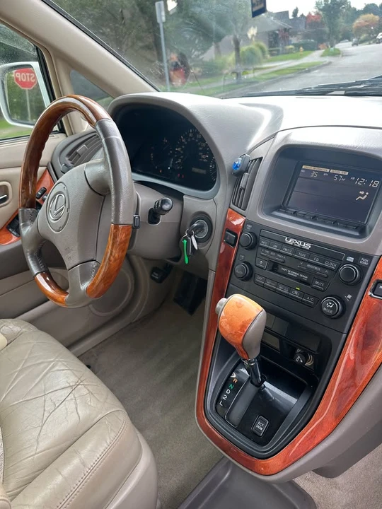 2001 Lexus RX 1st Gen - Image 10 of 10