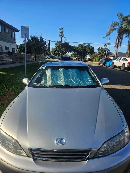 2001 Lexus ES 2nd Gen - Image 3 of 10