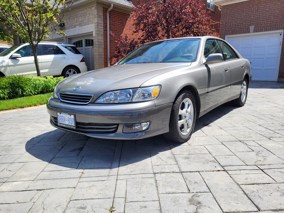 2001 Lexus ES 3rd Gen - Image 8 of 31