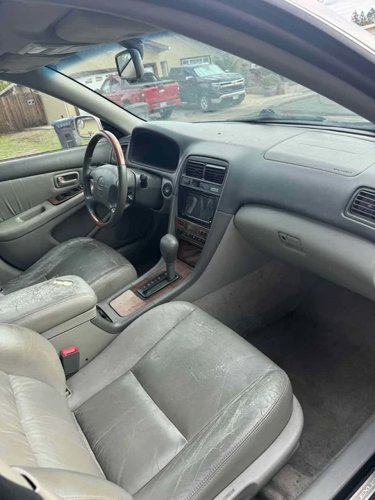 2001 Lexus ES 3rd Gen - Image 6 of 7