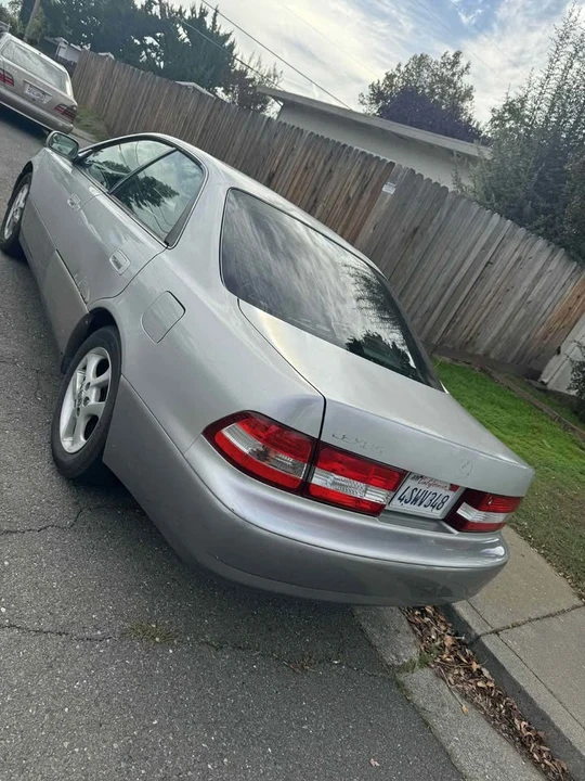 2001 Lexus ES 3rd Gen - Image 4 of 7