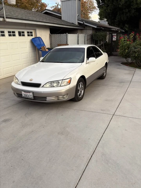 2001 Lexus ES 2nd Gen - Image 6 of 11