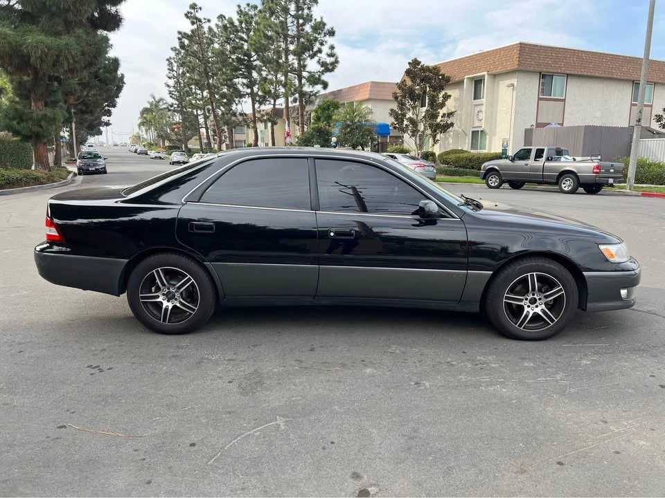 2001 Lexus ES 3rd Gen - Image 7 of 19