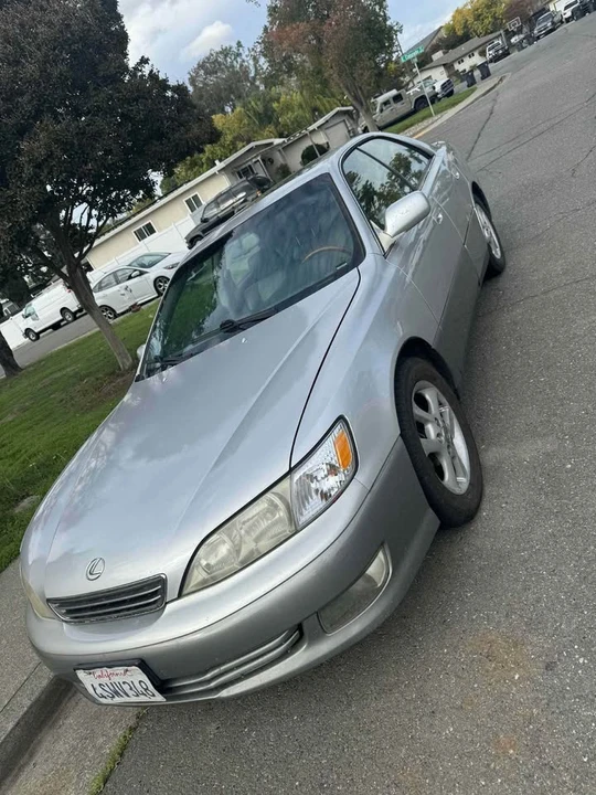 2001 Lexus ES 3rd Gen - Image 3 of 7