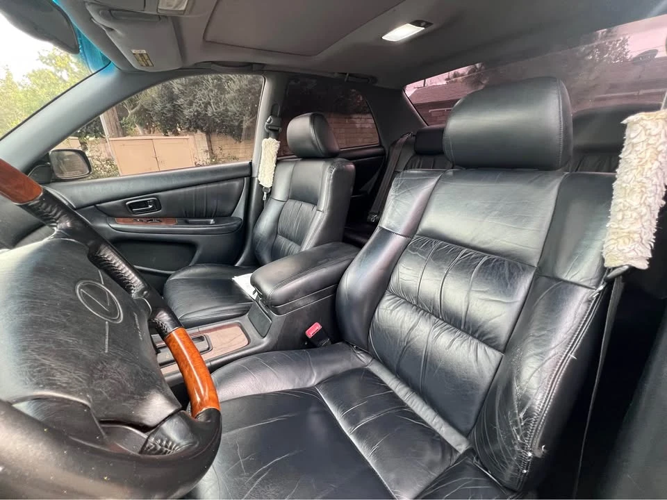 2001 Lexus ES 3rd Gen - Image 10 of 19