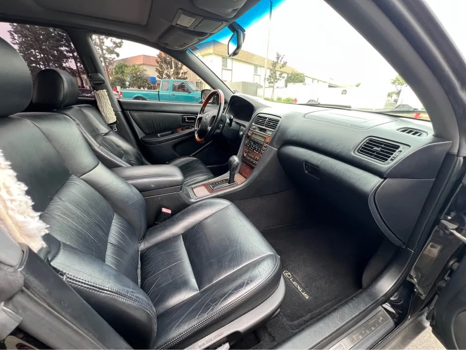2001 Lexus ES 3rd Gen - Image 14 of 19