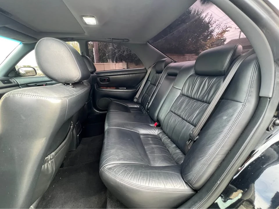 2001 Lexus ES 3rd Gen - Image 12 of 19