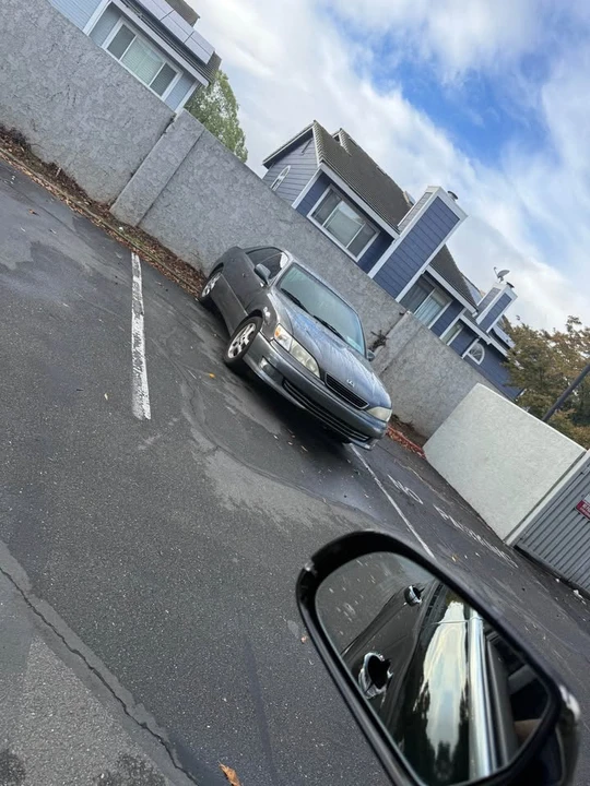 2001 Lexus ES 2nd Gen - Image 2 of 5