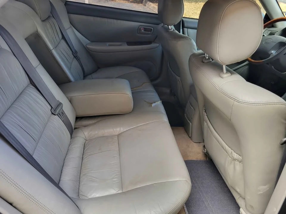 2001 Lexus ES 3rd Gen - Image 4 of 5