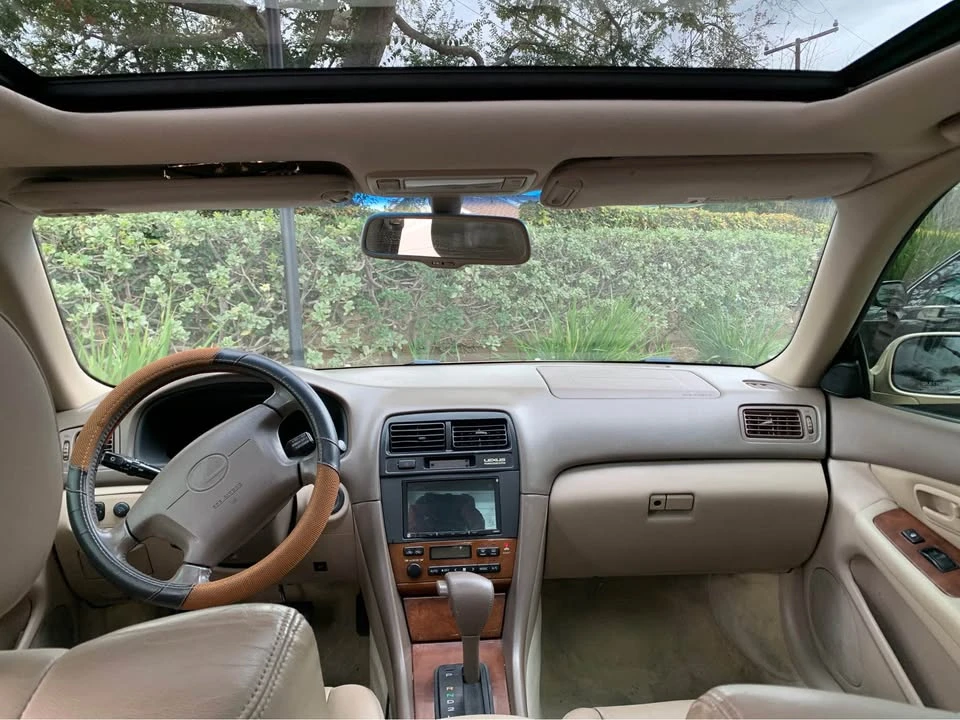 2001 Lexus ES 3rd Gen - Image 6 of 10