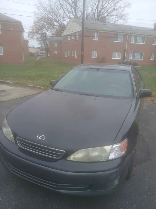 2001 Lexus ES 3rd Gen - Image 2 of 8