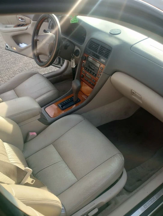 2001 Lexus ES 3rd Gen - Image 7 of 10