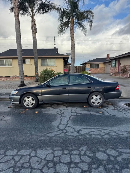 2001 Lexus ES 3rd Gen - Image 5 of 5