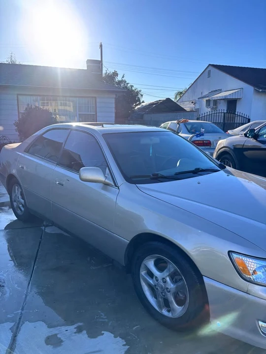 2001 Lexus ES 3rd Gen - Image 3 of 14