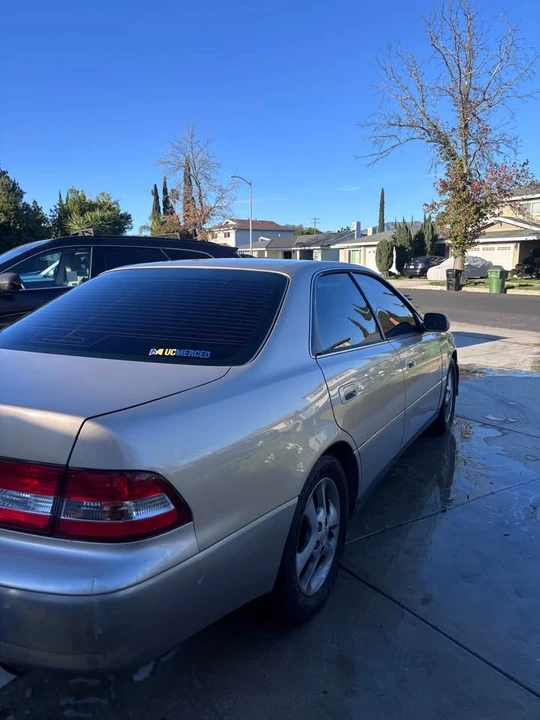 2001 Lexus ES 3rd Gen - Image 5 of 14