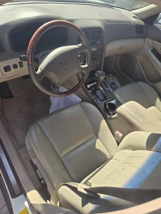 2001 Lexus ES 2nd Gen - Image 6 of 8